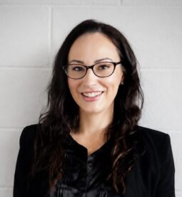Suzi Robertson Headshot